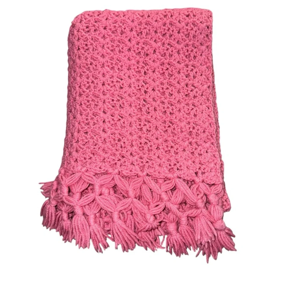 📌Handmade Crochet Pink Throw Blanket Boho Fringe Afghan 65x45 Home Decor